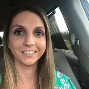 Meet your Posher, Nicole